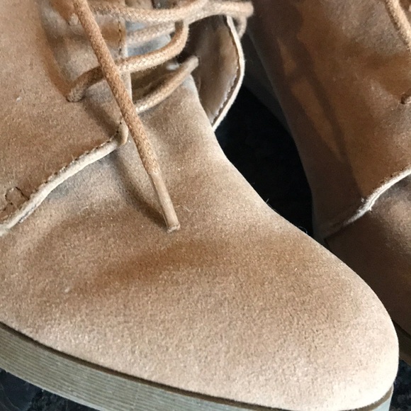 25% Bundle Discount!  Madden lace up booties, New - Picture 3 of 6